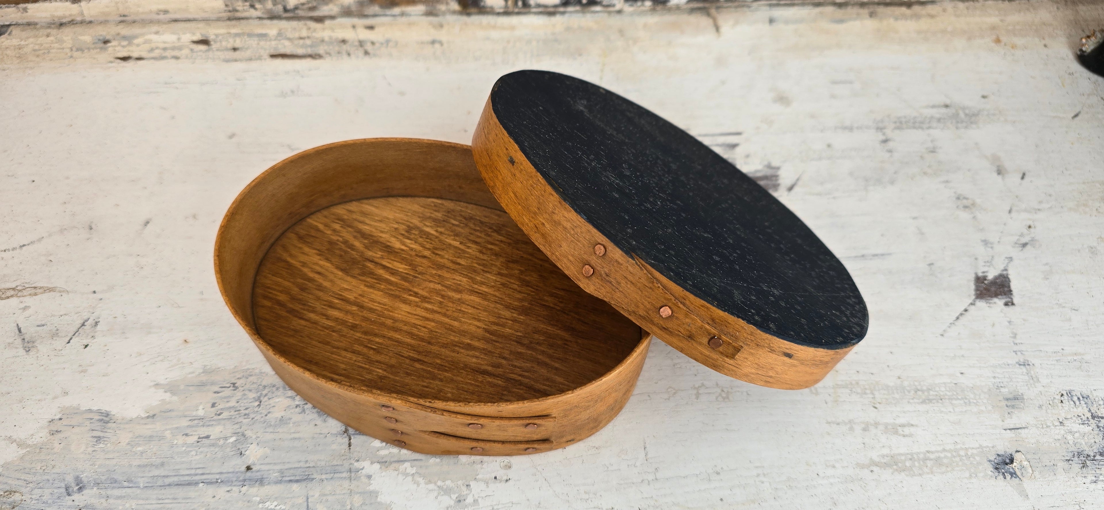 Primitive Eastern Bentwood Shaker Box