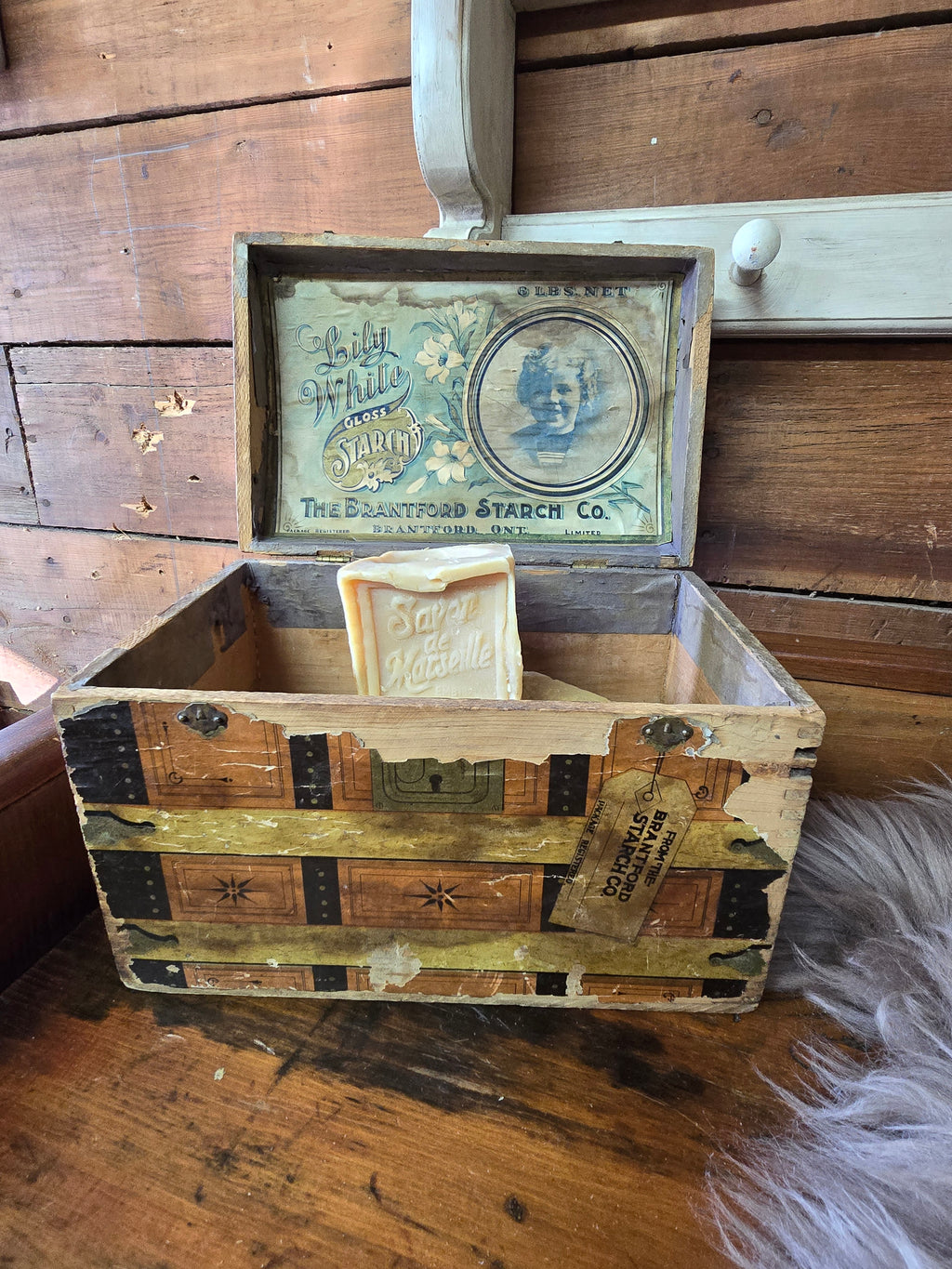 Lily White Brantford Startch Co. Soap Box