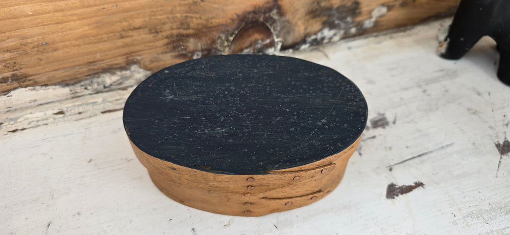 Primitive Eastern Bentwood Shaker Box