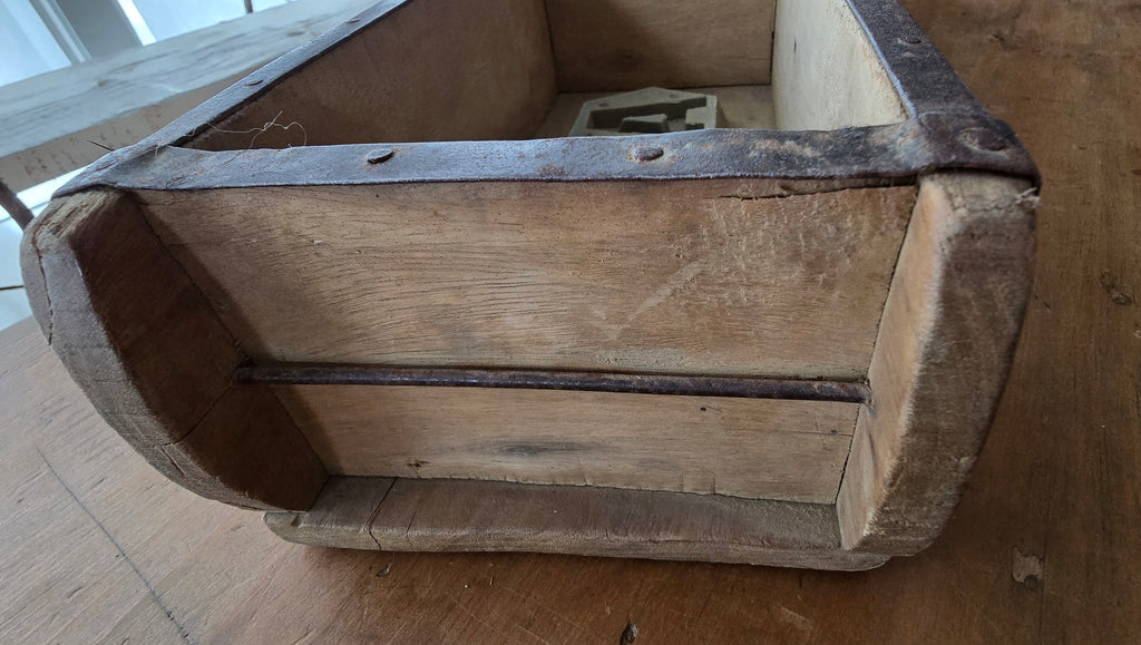 Antique Double Brick Mold