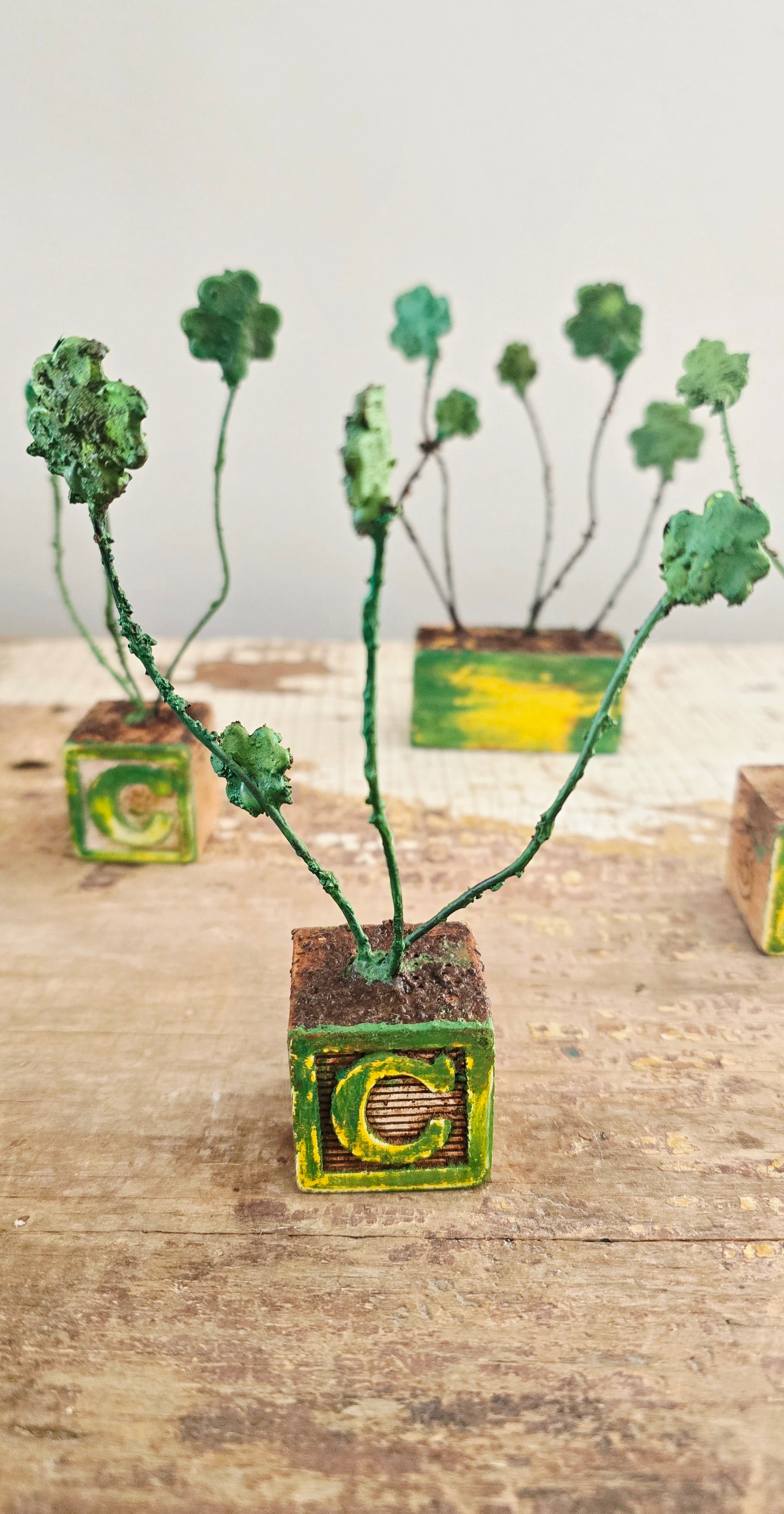 Grungey Clover Blocks