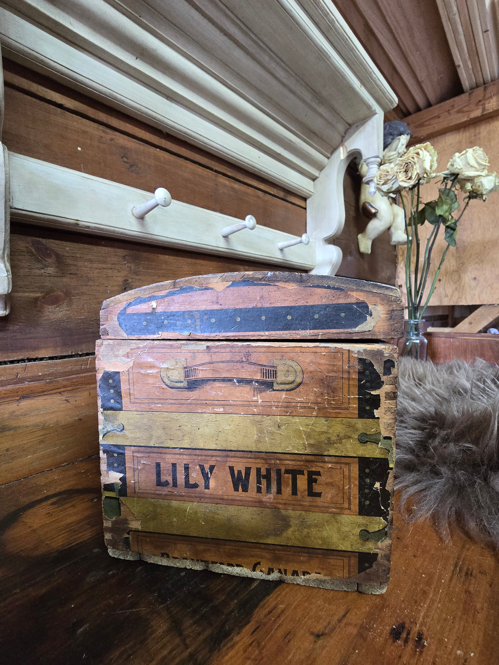 Lily White Brantford Startch Co. Soap Box