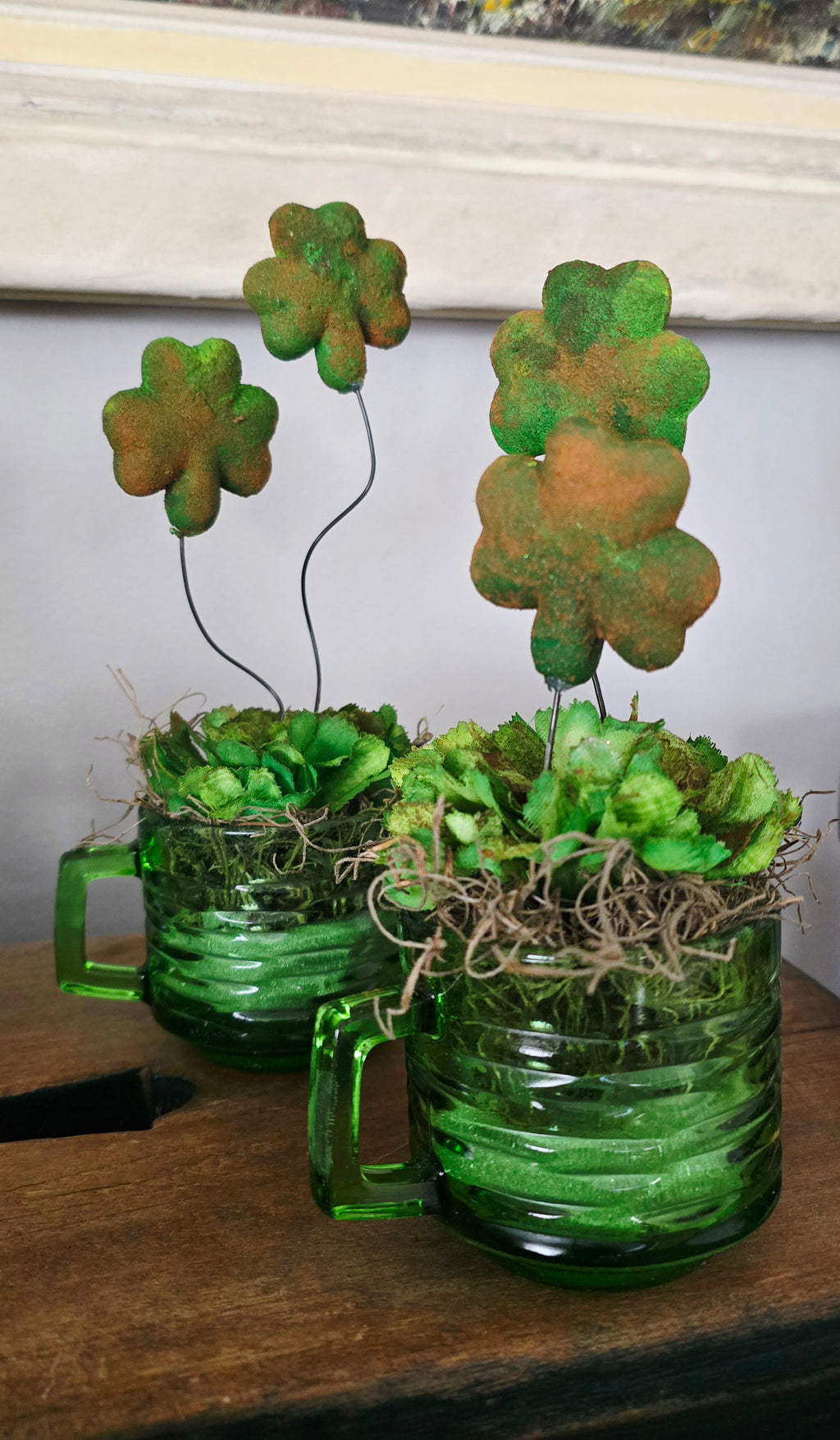 Prim-grunge French Clover Mugs