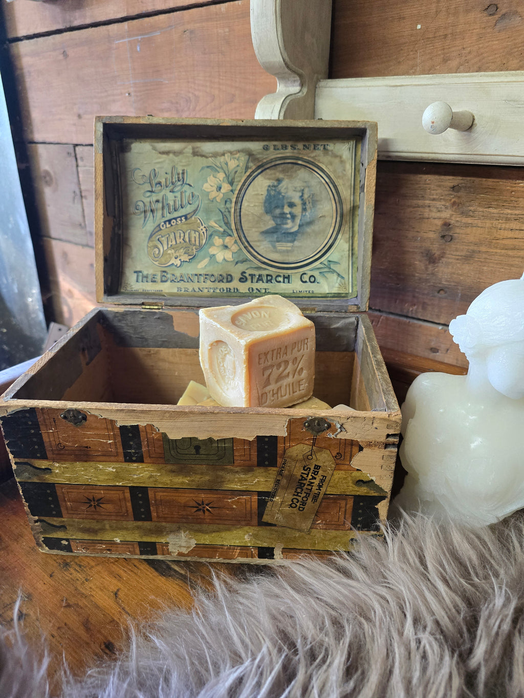 Lily White Brantford Startch Co. Soap Box