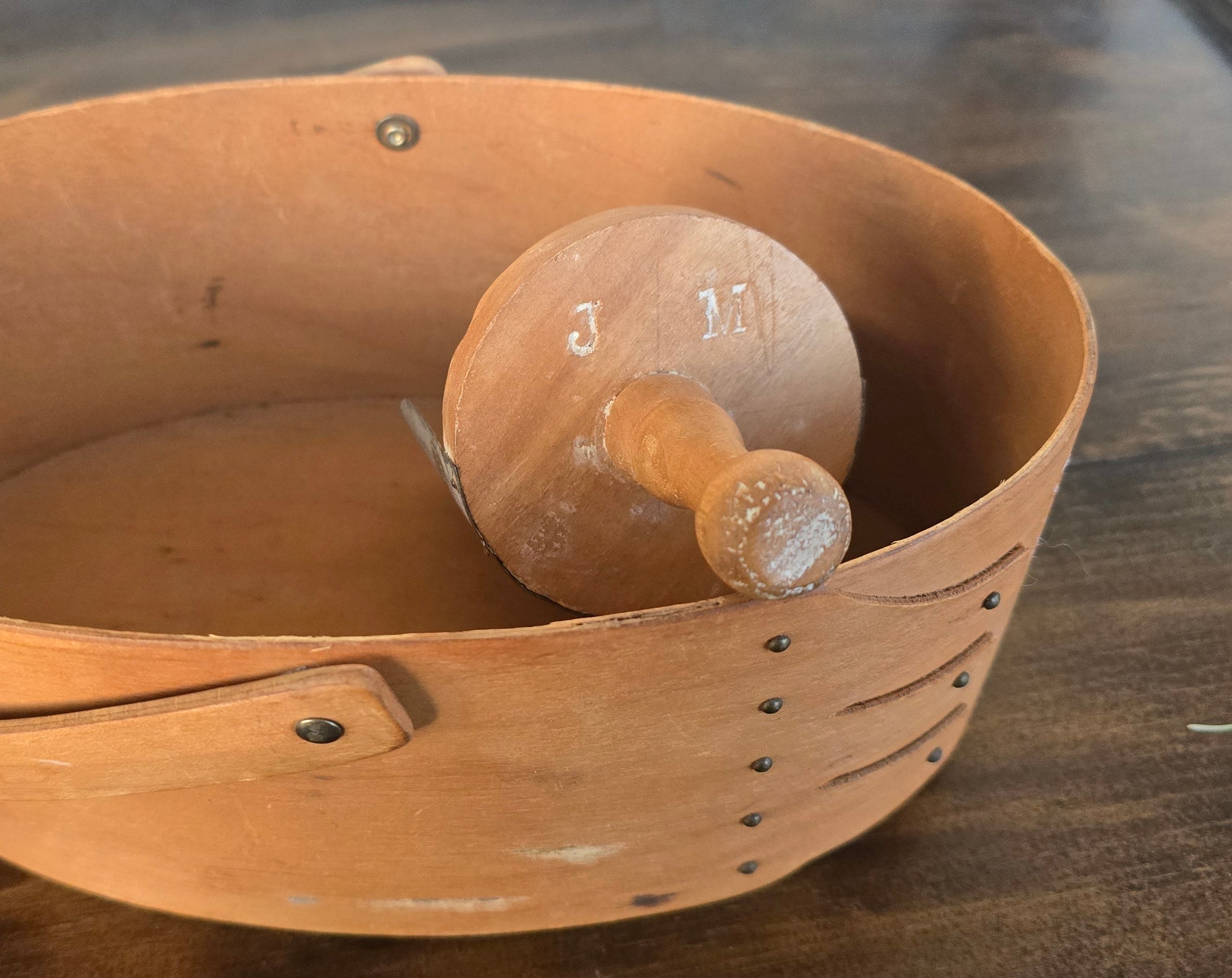 J.M. Primitive Scoop